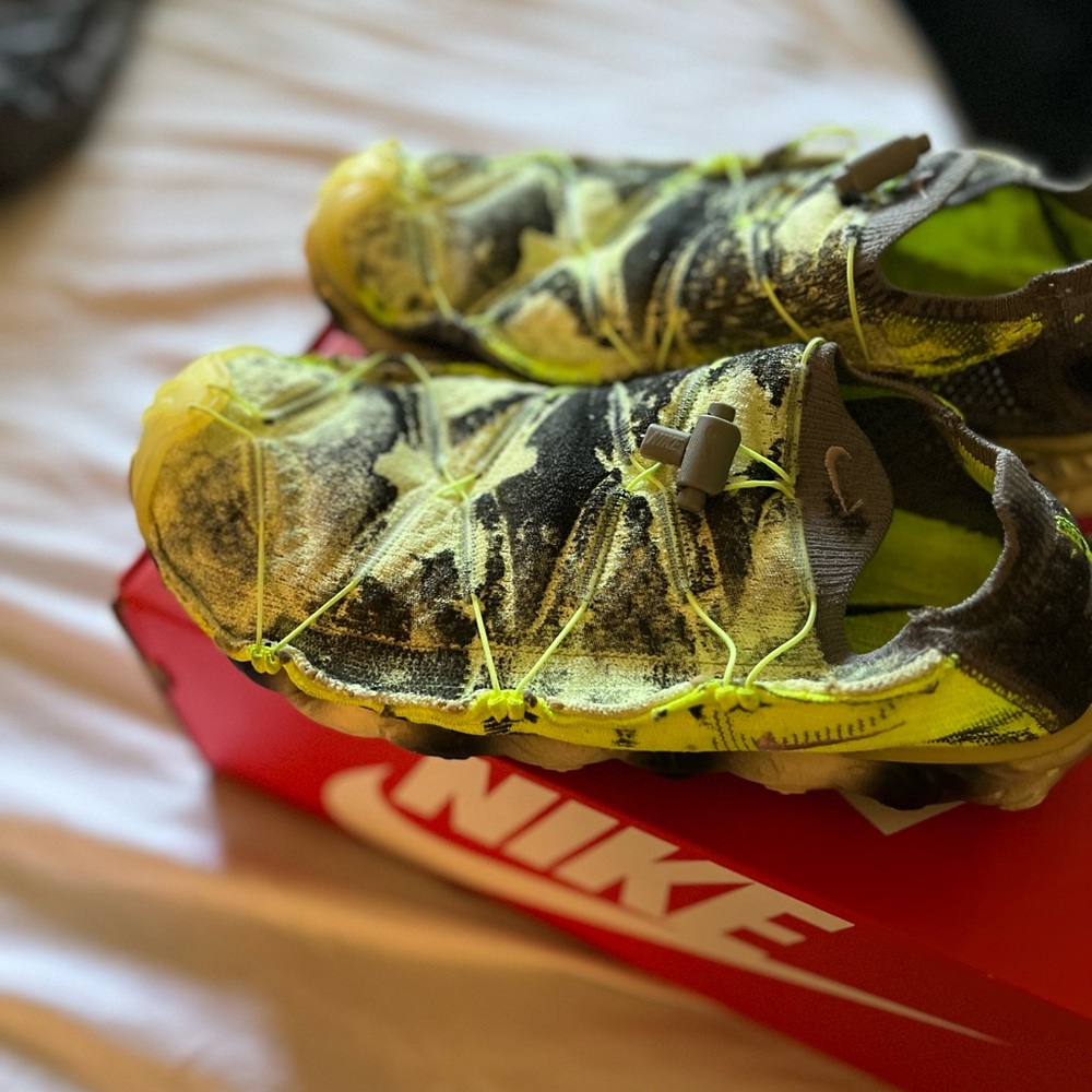 Nike men’s Sneakers - Black and Neon Yellow